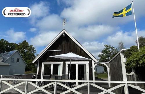 Drottningskar House | 4 star holiday home in Drottningskär