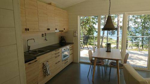 Grisslehamn Cabin | 45 m² Lodge ∙ 2 bedrooms ∙ 4 guests