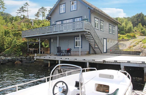 Tysnes House | 5 bedroom amazing home in Lundegrend