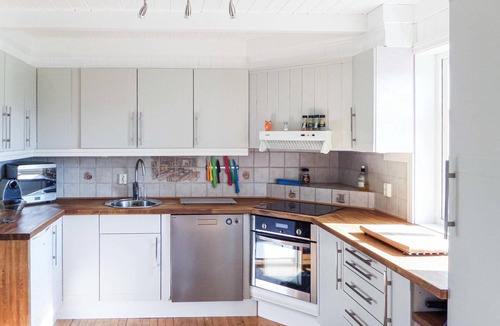 Kvinnherad House | 5 bedroom amazing home in Matre