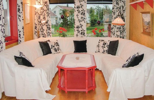 Farsund House | 5 Bedroom Awesome Home In Borhaug