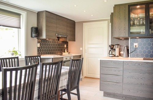 Bjoa House | 5 bedroom beautiful home in Bjoa