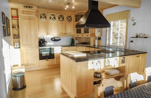 Lyngdal House | 5 bedroom gorgeous home in Korshamn