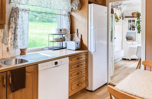 Vanylven House | 5 bedroom lovely home in Syvde