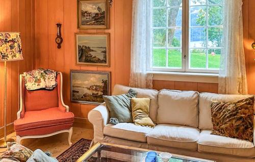 Hole Municipality House | 5 Bedroom Nice Home In Krokkleiva
