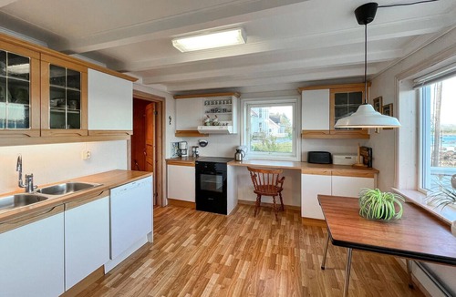 Farsund House | 5 bedroom nice home in Vanse