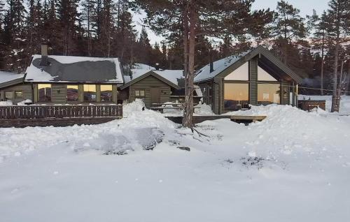 Kroderen House | 5 Bedroom Stunning Home In Eggedal