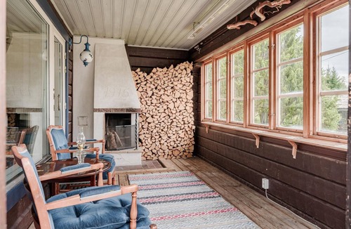 Rensbyn House | 5 Beds near Lake Runn