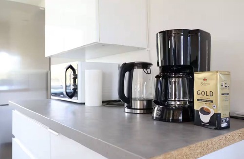 Molnlycke Apartment | 5 Beds - Premium Home - Free Parking - Wifi