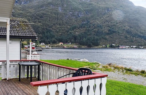 Silda House | 5 person holiday home in Selje