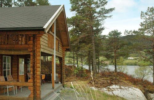Halsa Municipality House | 5 person holiday home in VÅGLAND