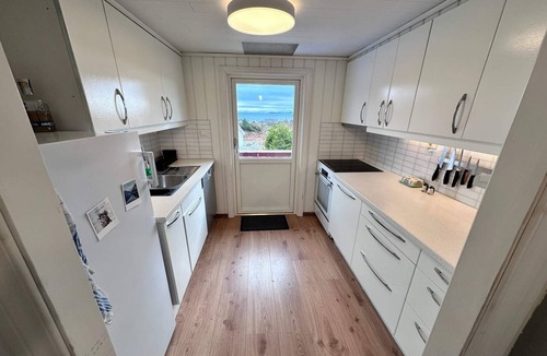 Steinsland House | 5 person holiday home in KLOKKARVIK