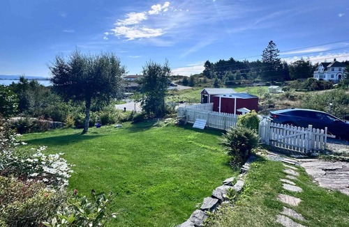 Steinsland House | 5 person holiday home in KLOKKARVIK