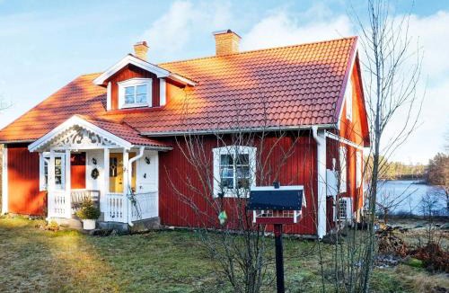 Knihult House | 5 person holiday home in HÄRADSBÄCK