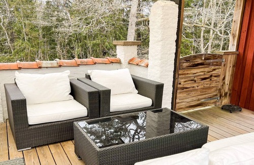 Ingaro House | 5 person holiday home in INGARÖ