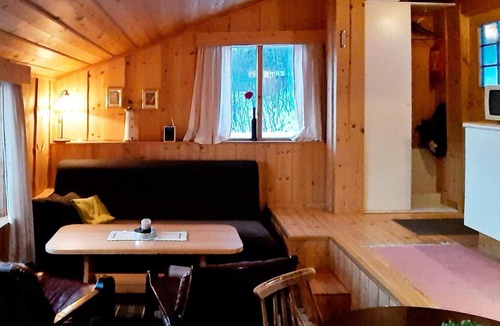 Kvaloya House | 5 person holiday home in Straumsbukta