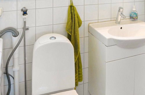 Roennaeng House | 5 person holiday home in DYRÖN