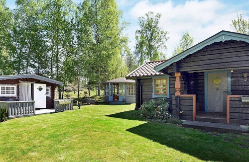 Tibro House | 5 person holiday home in Tibro