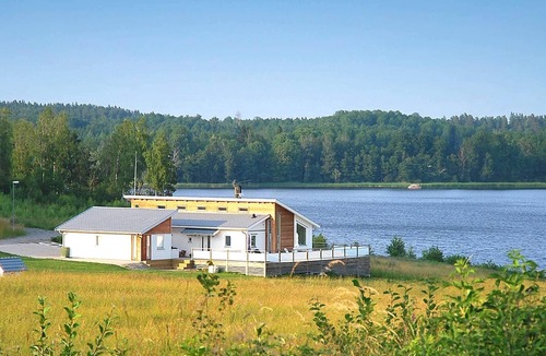 Stjarnhov House | 5 star holiday home in Stjärnhov