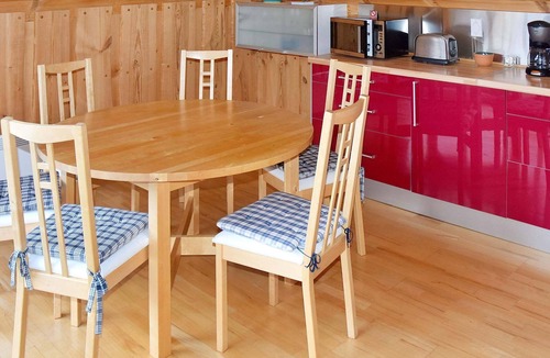 Nesset Apartment | 5 star holiday home in Eidsvåg