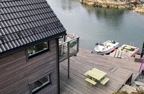 Bomlo House | 5 star holiday home in Urangsvåg