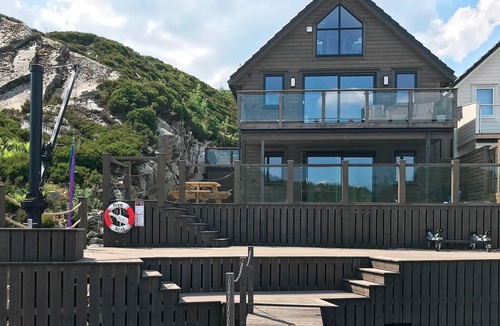 Bomlo House | 5 star holiday home in Urangsvåg