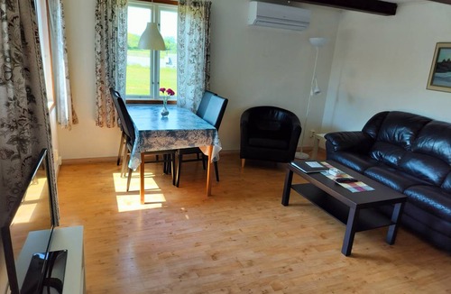 Kopingsvik House | 50 m² House ∙ 2 bedrooms ∙ 4 guests