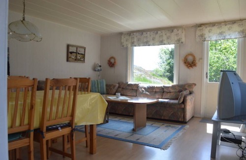 Norrkoping Municipality House | 50 m² House ∙ 1 bedroom ∙ 4 guests