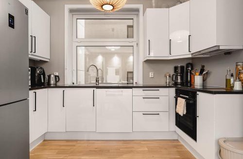 Bergenhus Apartment | 500m to Bryggen - 5m to Bus I 2 Floors & Bathrooms