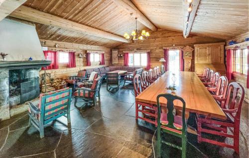 Nord-Fron House | 6 Bedroom Cozy Home In Kvam