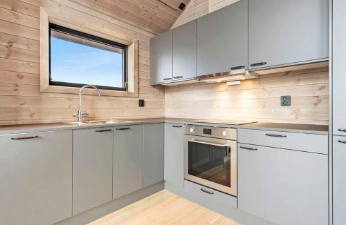 Averoy Municipality House | 6 person holiday home in Averøya