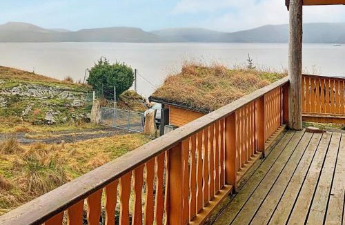 Gulen Municipality House | 6 person holiday home in Brekke