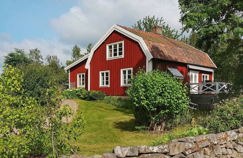 Blomstermala House | 6 person holiday home in BLOMSTERMÅLA