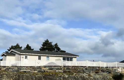 Masfjorden House | 6 person holiday home in HOSTELAND