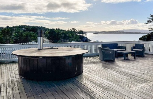 Masfjorden House | 6 person holiday home in HOSTELAND