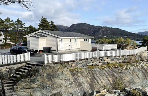 Masfjorden House | 6 person holiday home in HOSTELAND