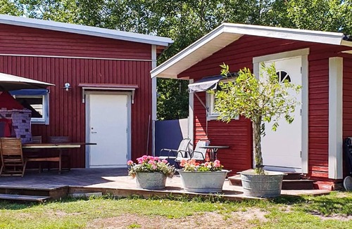Monsteras House | 6 person holiday home in MÖNSTERÅS