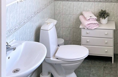 Torshalla House | 6 person holiday home in TORSHÄLLA