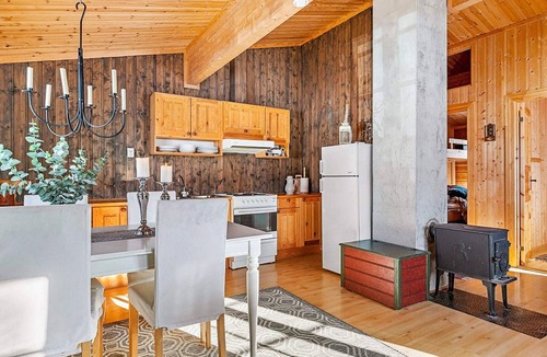 Brekken House | 6 person holiday home in Glåmos