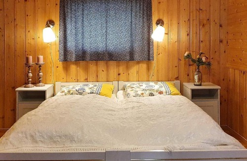 Snillfjord House | 6 person holiday home in Sundlandet