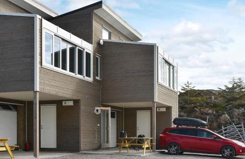 Dyrvik House | 6 person holiday home in Dyrvik