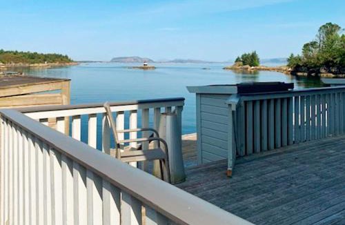 Austrheim House | 6 person holiday home in Austrheim