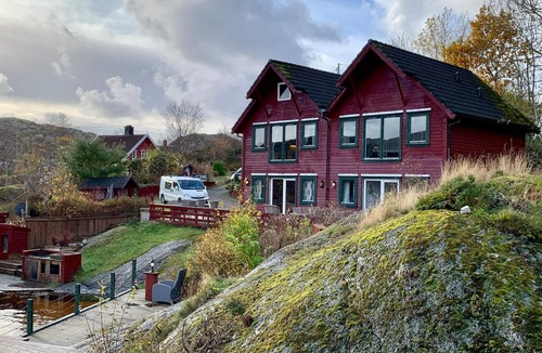 Bomlo House | 6 person holiday home in BØMLO