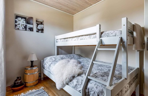 Bomlo House | 6 person holiday home in BØMLO