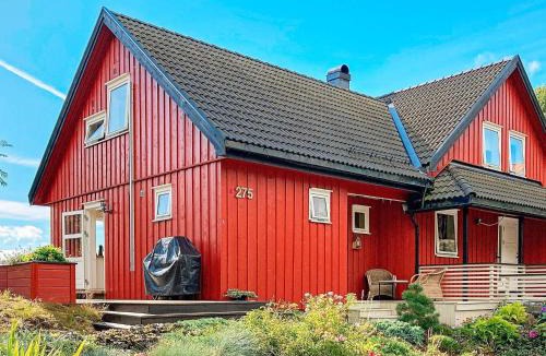 Arendal Apartment | 6 person holiday home in EYDEHAVN