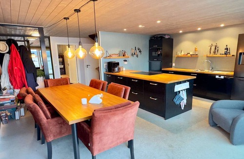 Stord House | 6 person holiday home in Huglo