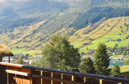 Olden House | 6 person holiday home in olden