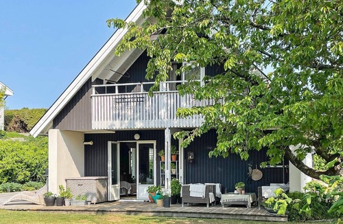 Askim House | 6 person holiday home in ASKIM-By Traum