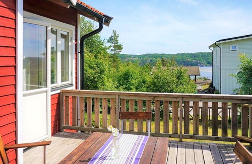 Sundsandvik House | 6 person holiday home in UDDEVALLA