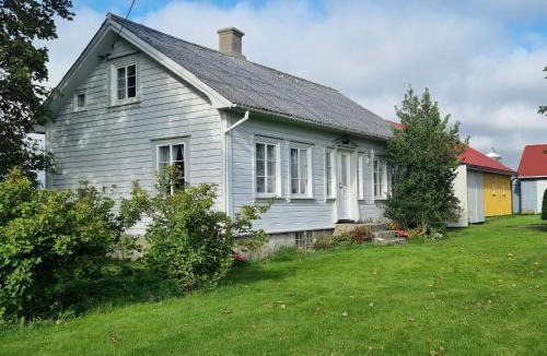 Farsund House | 6 person holiday home in Vanse